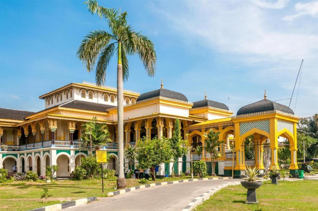 Oyo 619 Naufal Guest House Syariah Medan Eksteriør bilde