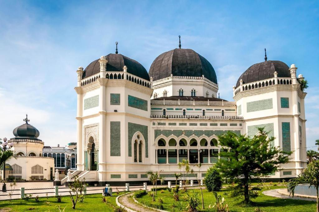 Oyo 619 Naufal Guest House Syariah Medan Eksteriør bilde