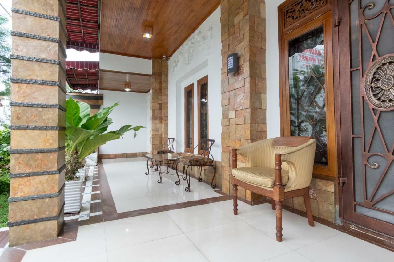 Oyo 619 Naufal Guest House Syariah Medan Eksteriør bilde