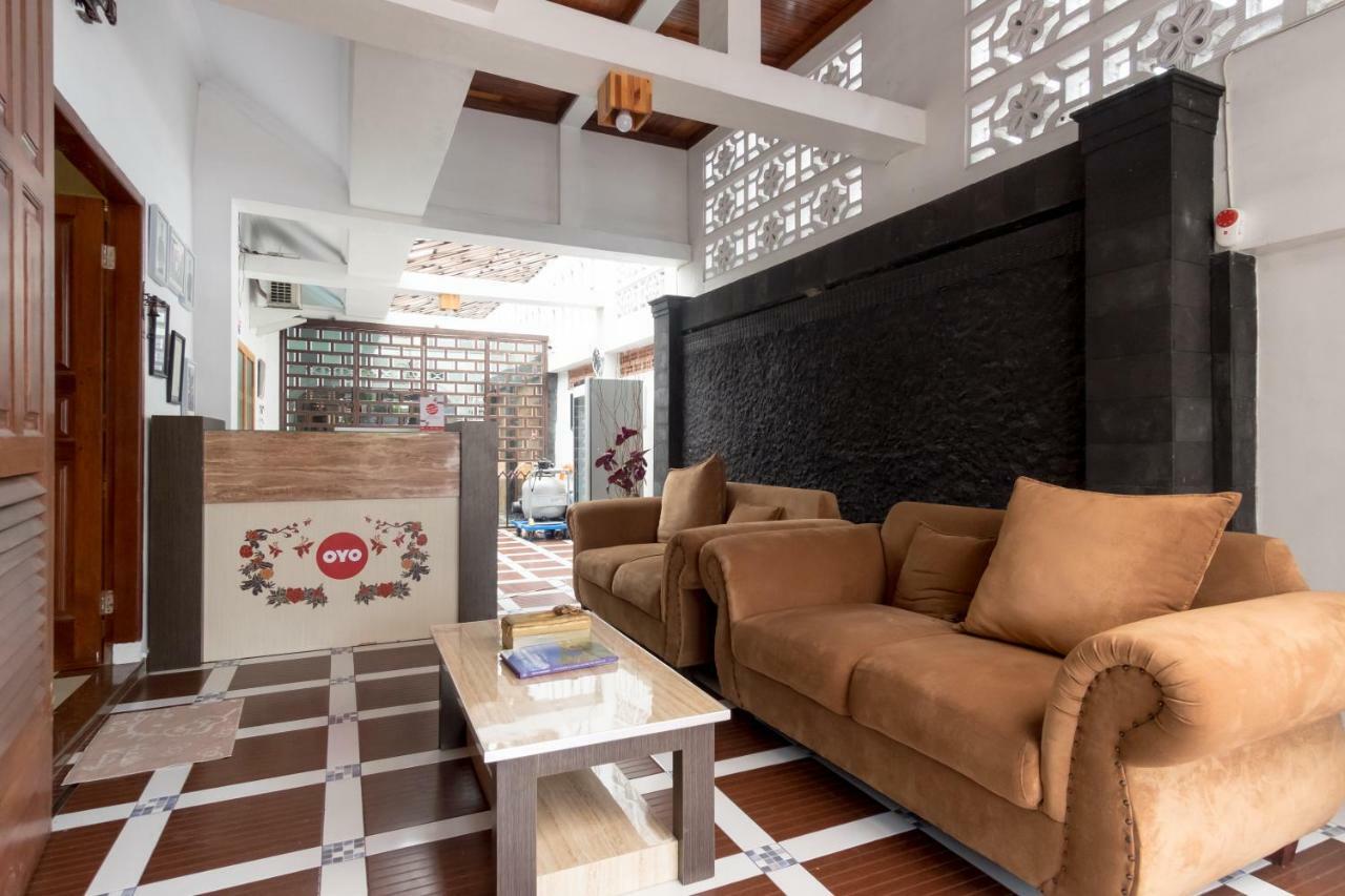 Oyo 619 Naufal Guest House Syariah Medan Eksteriør bilde